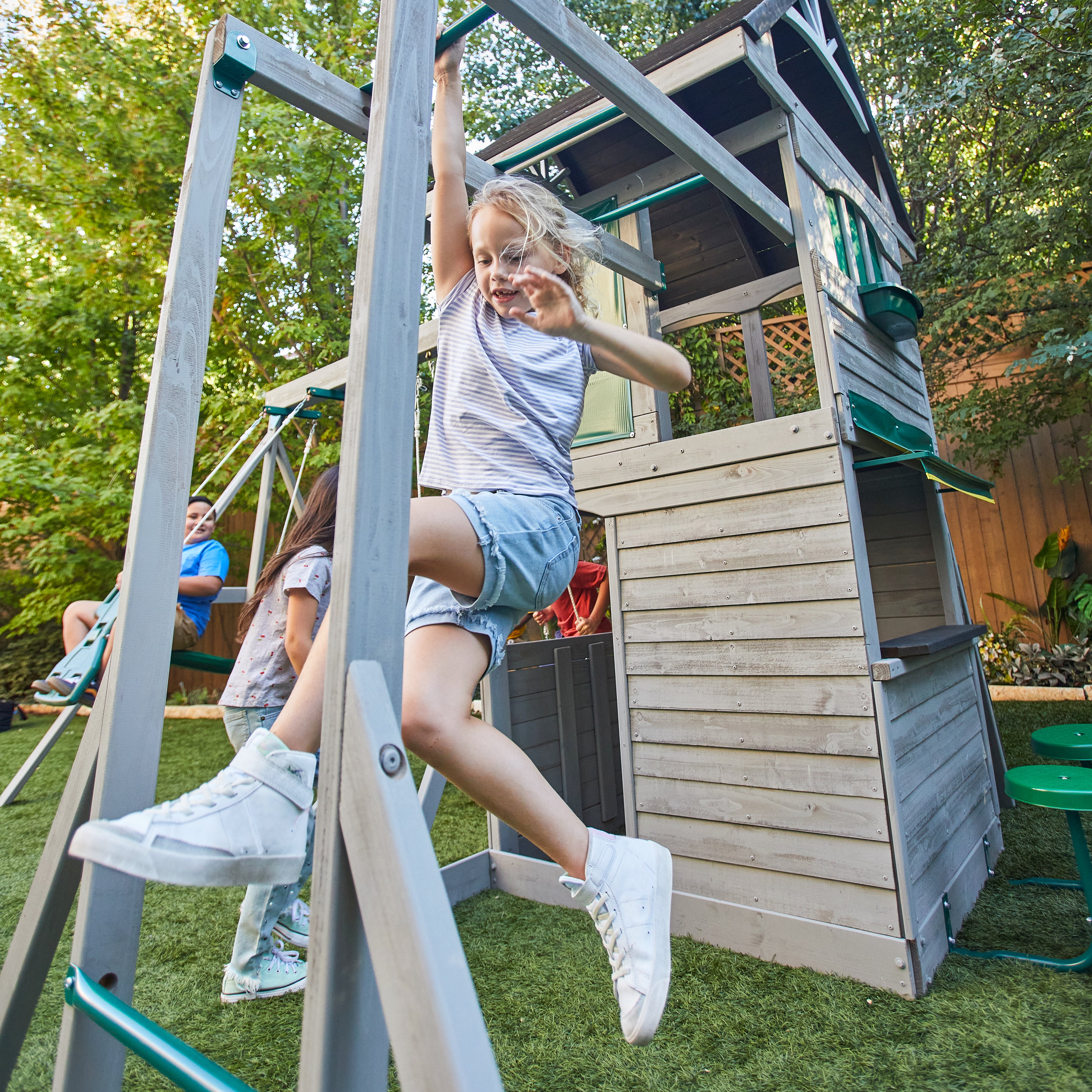 River Canyon Outdoor Swing Set