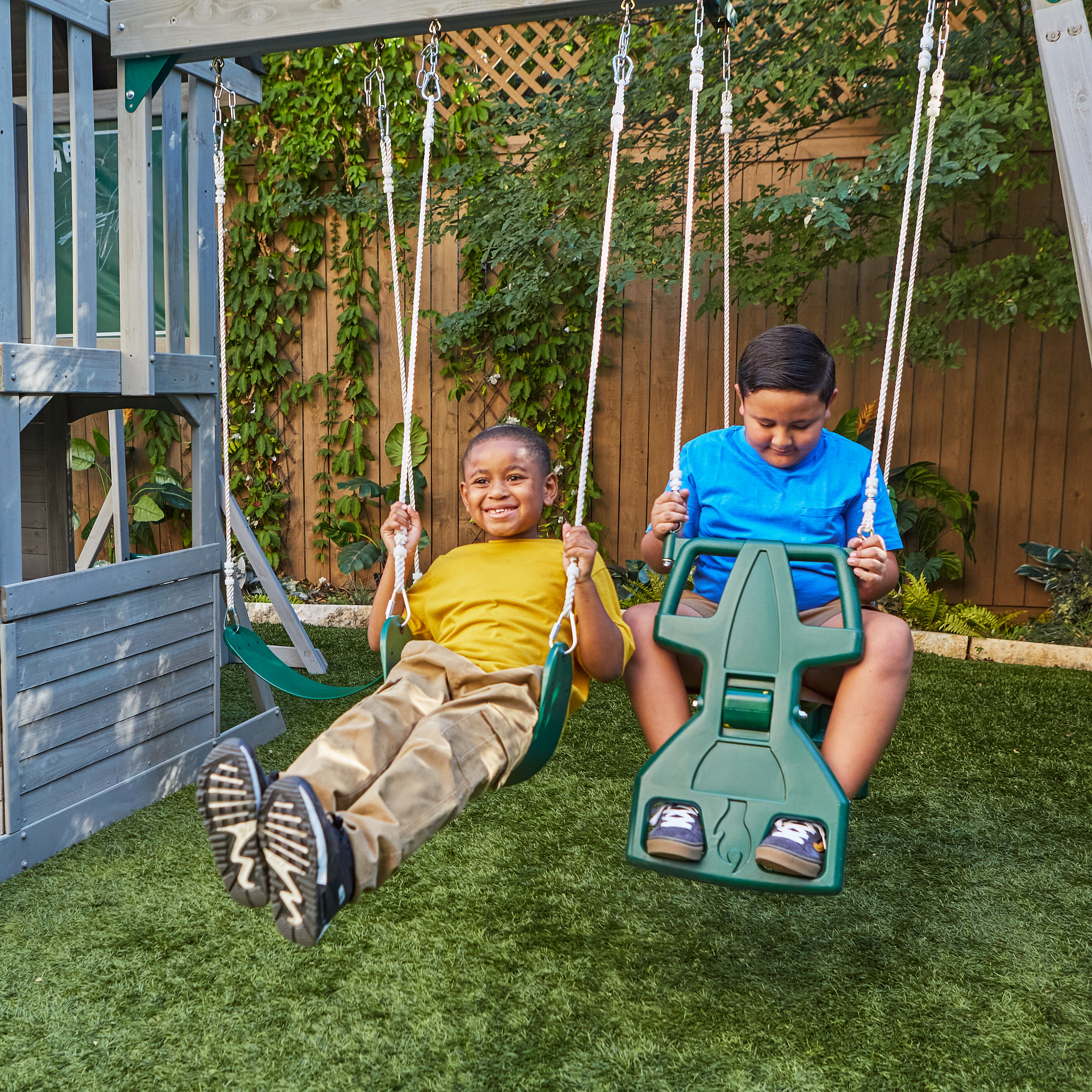 River Canyon Outdoor Swing Set
